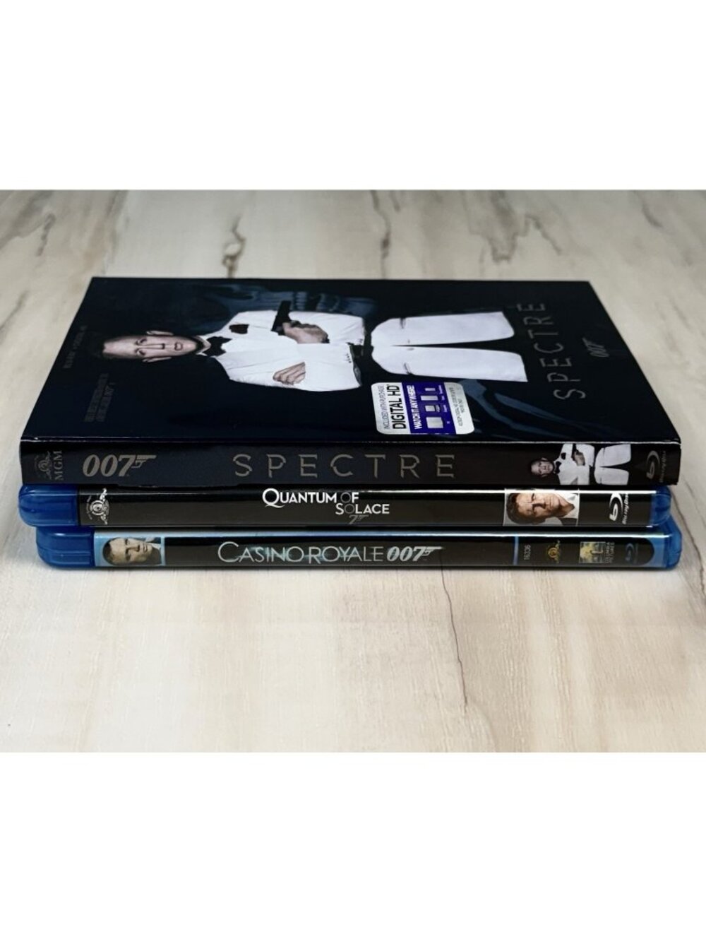 Lot 3 James Bond 007 Movies on Blu-Ray - Spectre Quantum of Solace Casino Royale